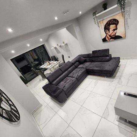 Billie Island Apartments Slaithwaite Esterno foto
